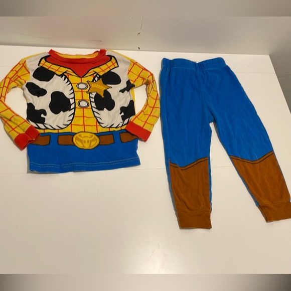Disney Pixar Toy Story Woody Pajamas Size 4T Pajama Set - Picture 1 of 5